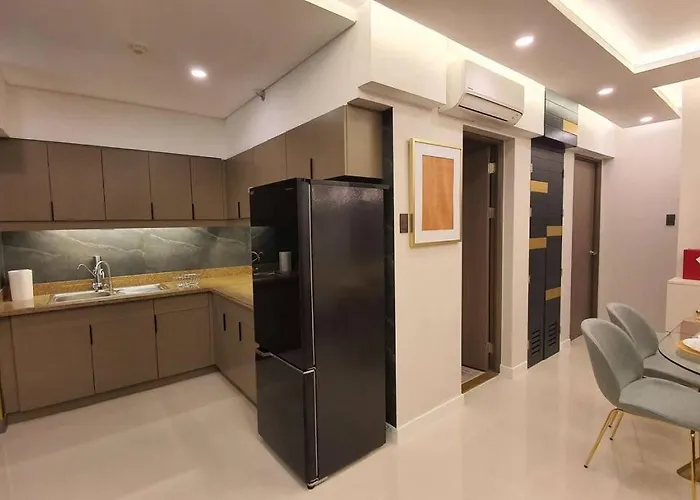 Stylish 2 Bedroom Near Bgc And Airport With Fast Wifi Aparthotel *