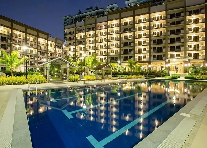Stylish 2 Bedroom Near Bgc And Airport With Fast Wifi