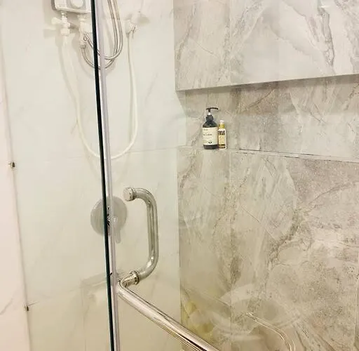 Aparthotel Stylish 2 Bedroom Near Bgc And Airport With Fast Wifi *