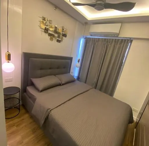Aparthotel Stylish 2 Bedroom Near Bgc And Airport With Fast Wifi *